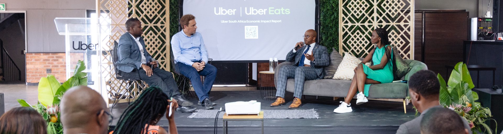 Mudiwa Gavaza (moderator), Craig Atkinson (Greenriders), Ofentse Madisha (Uber), Zengiziwe Msimang (Harambee) by Jess Sterk